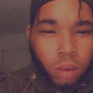 Meet your Posher, Lorenzo